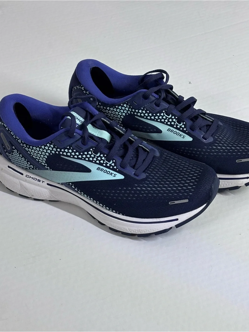 Brooks Women’s Ghost Running Tennis Shoes  10